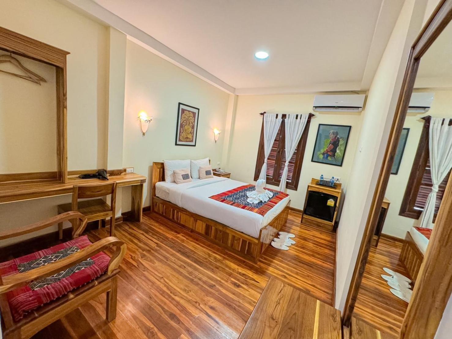 Luang Phasouk Hotel Luang Prabang Exterior photo